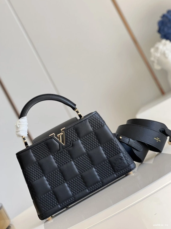 WIS LOUIS VUITTON CAPUCINES BB 0301